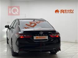 تۆیۆتا کامری